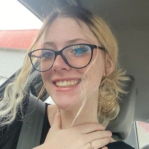 Meet your Posher, Jazmine